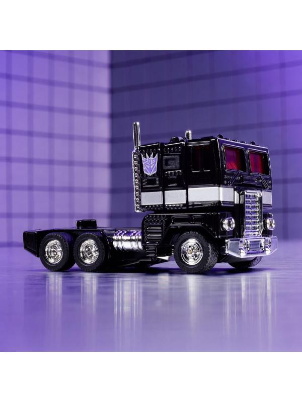 Transformers Nemesis Prime - RLC - Görsel 3